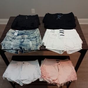 225 Pieces Of BRAND NEW! fashion Clothing